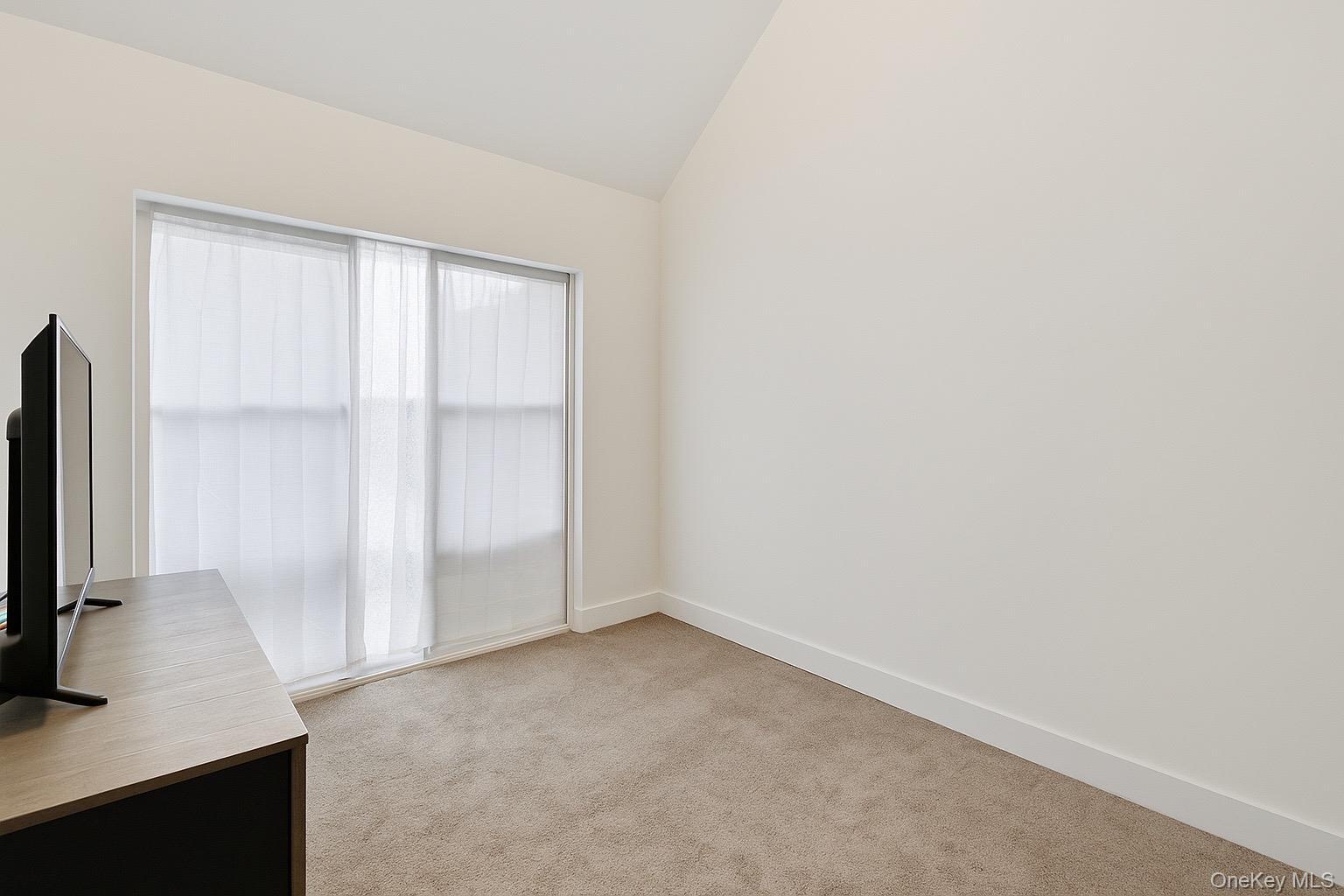 Single Family Dr Suffolk County, NY 11967, MLS-927103-16