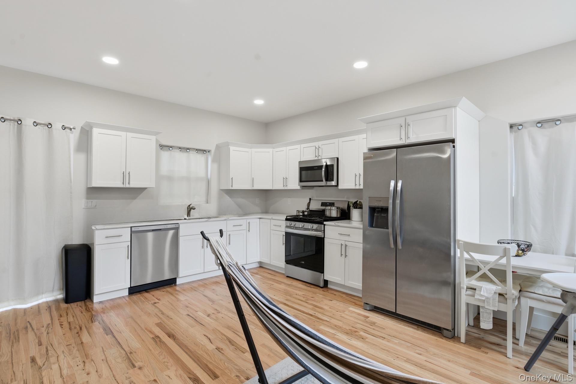 Single Family Dr Suffolk County, NY 11967, MLS-927103-4