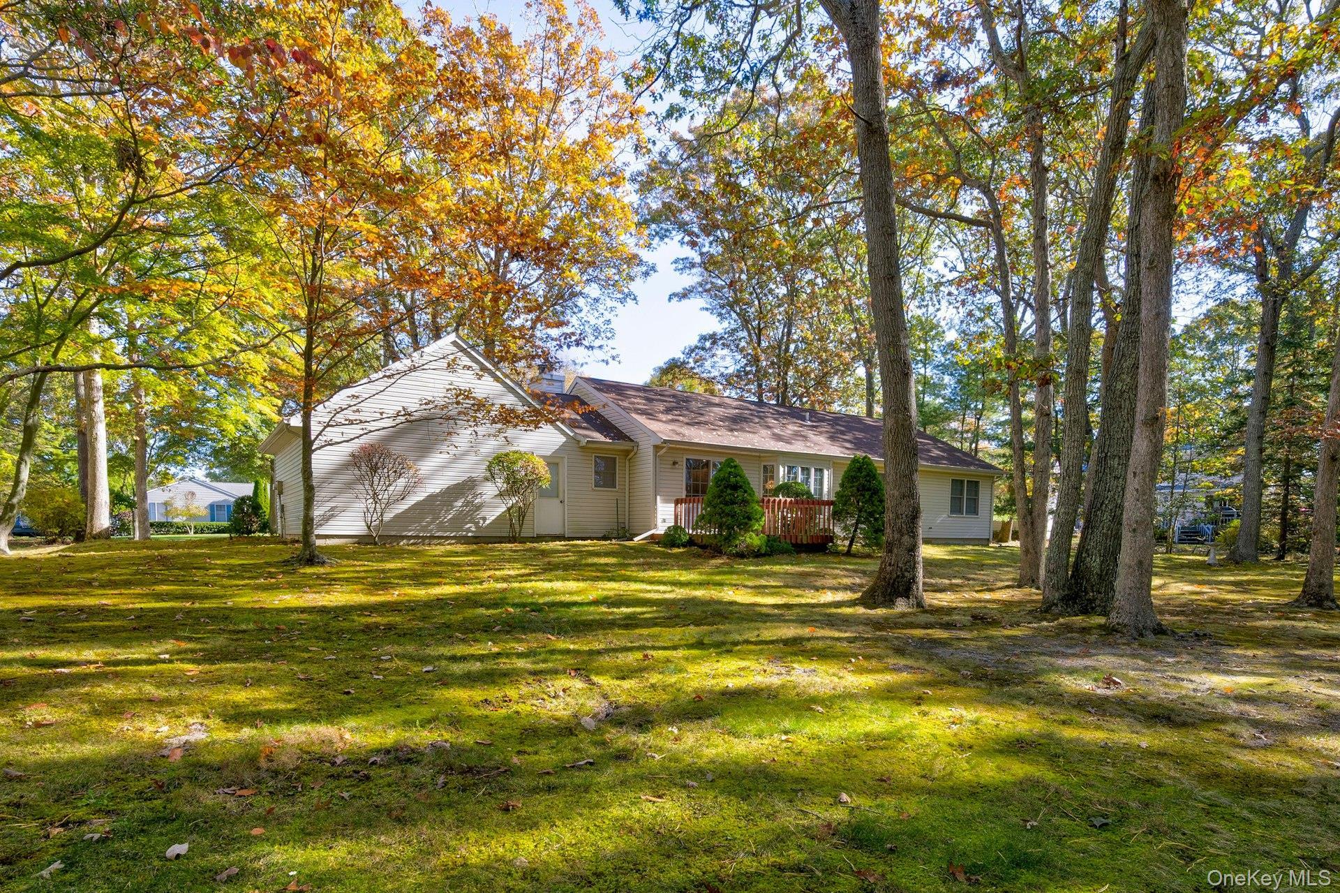 Single Family High Meadow  Suffolk County, NY 11901, MLS-927104-39