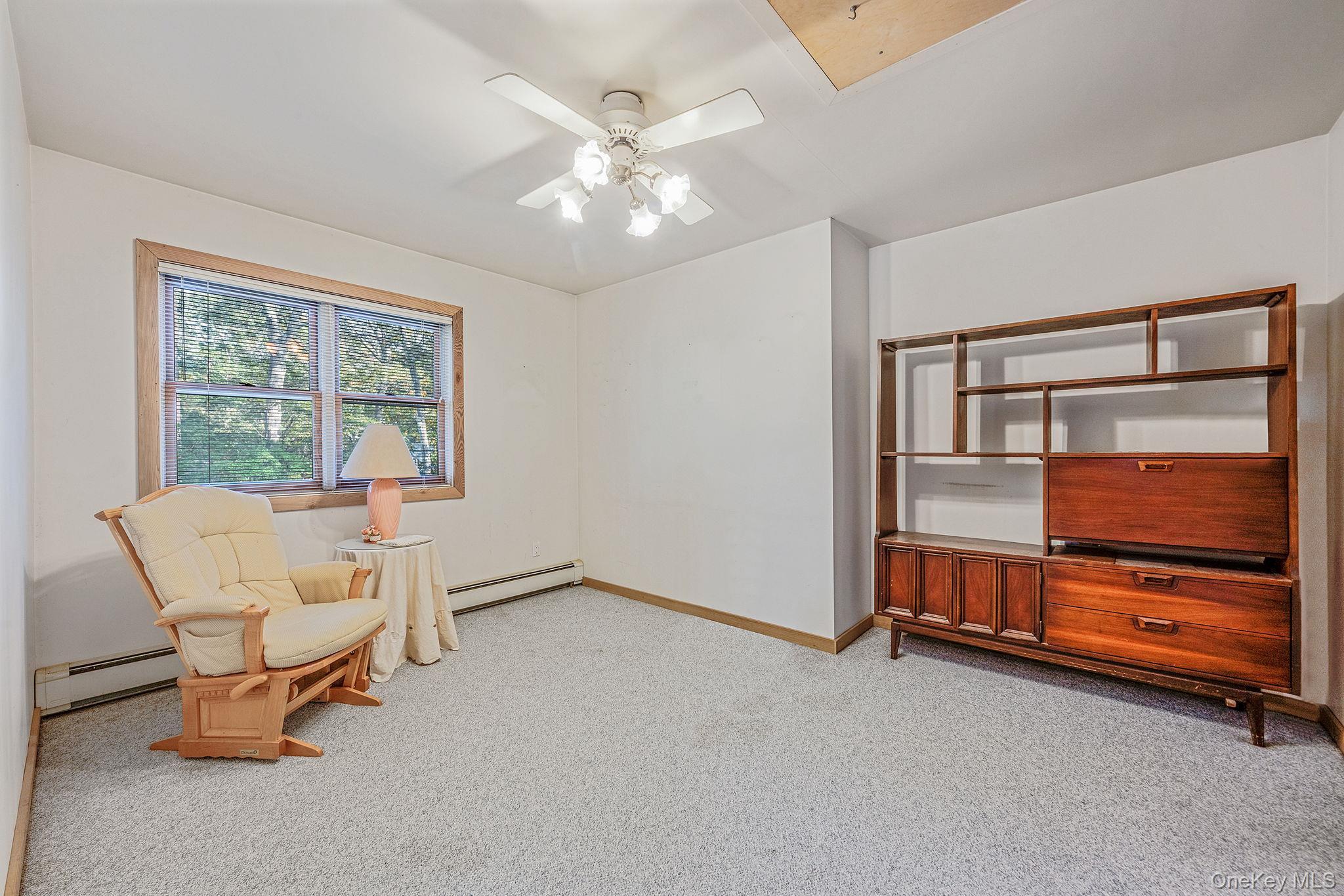 Single Family Brookhaven Suffolk County, NY 11901, MLS-927108-17