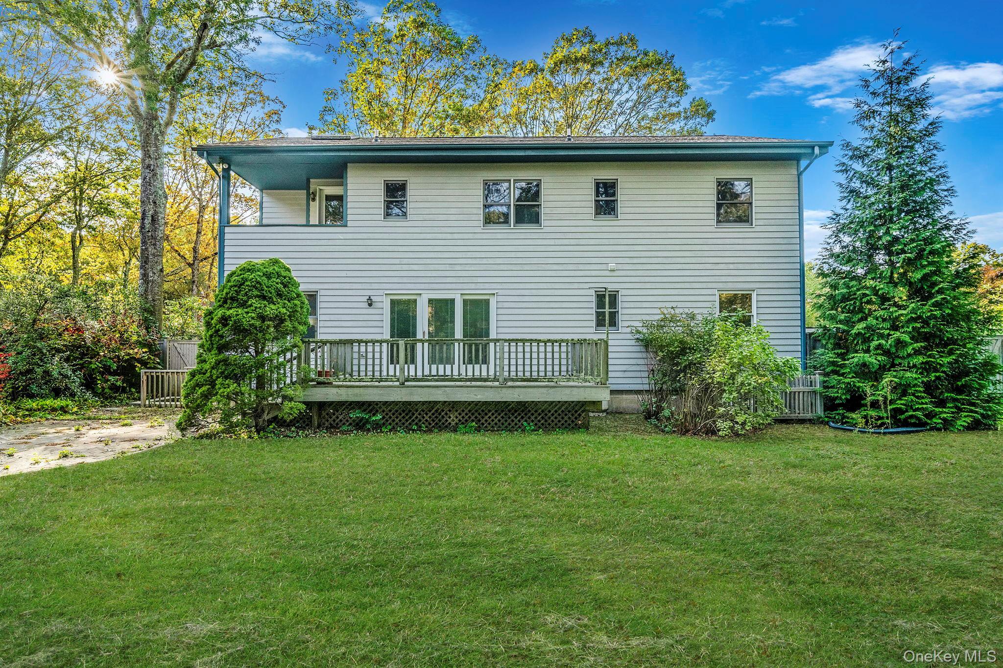 Single Family Brookhaven Suffolk County, NY 11901, MLS-927108-28