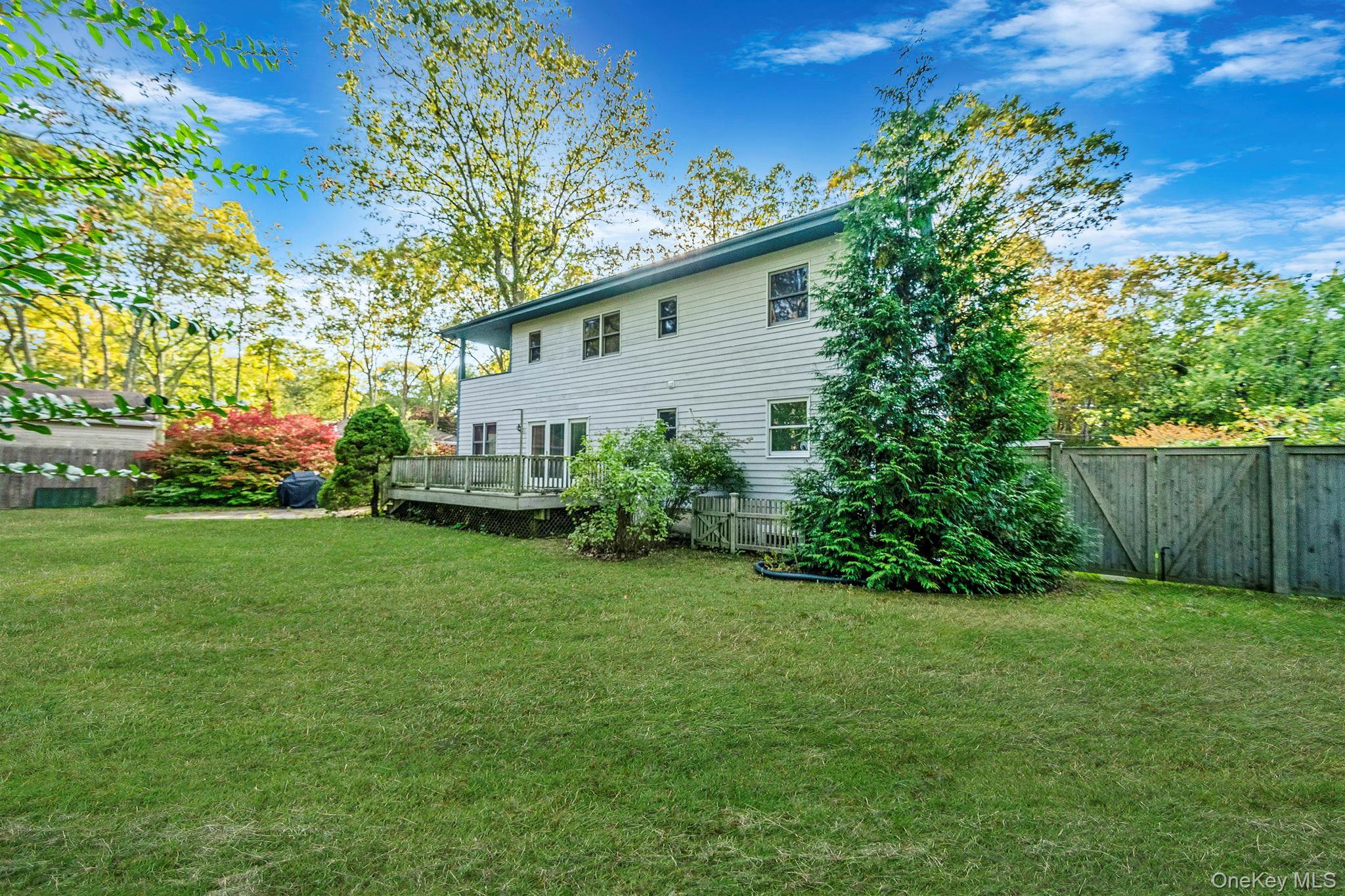 Single Family Brookhaven Suffolk County, NY 11901, MLS-927108-29