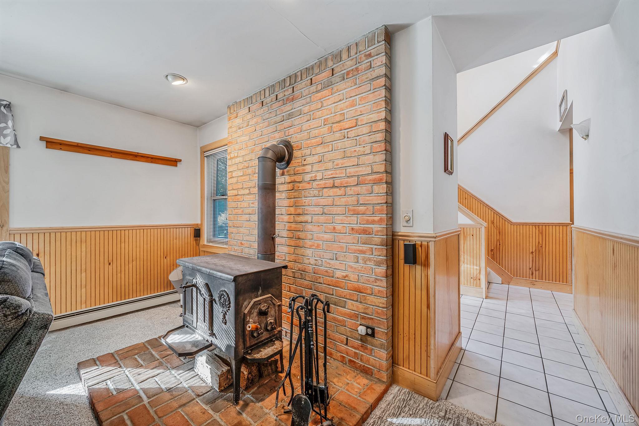 Single Family Brookhaven Suffolk County, NY 11901, MLS-927108-5