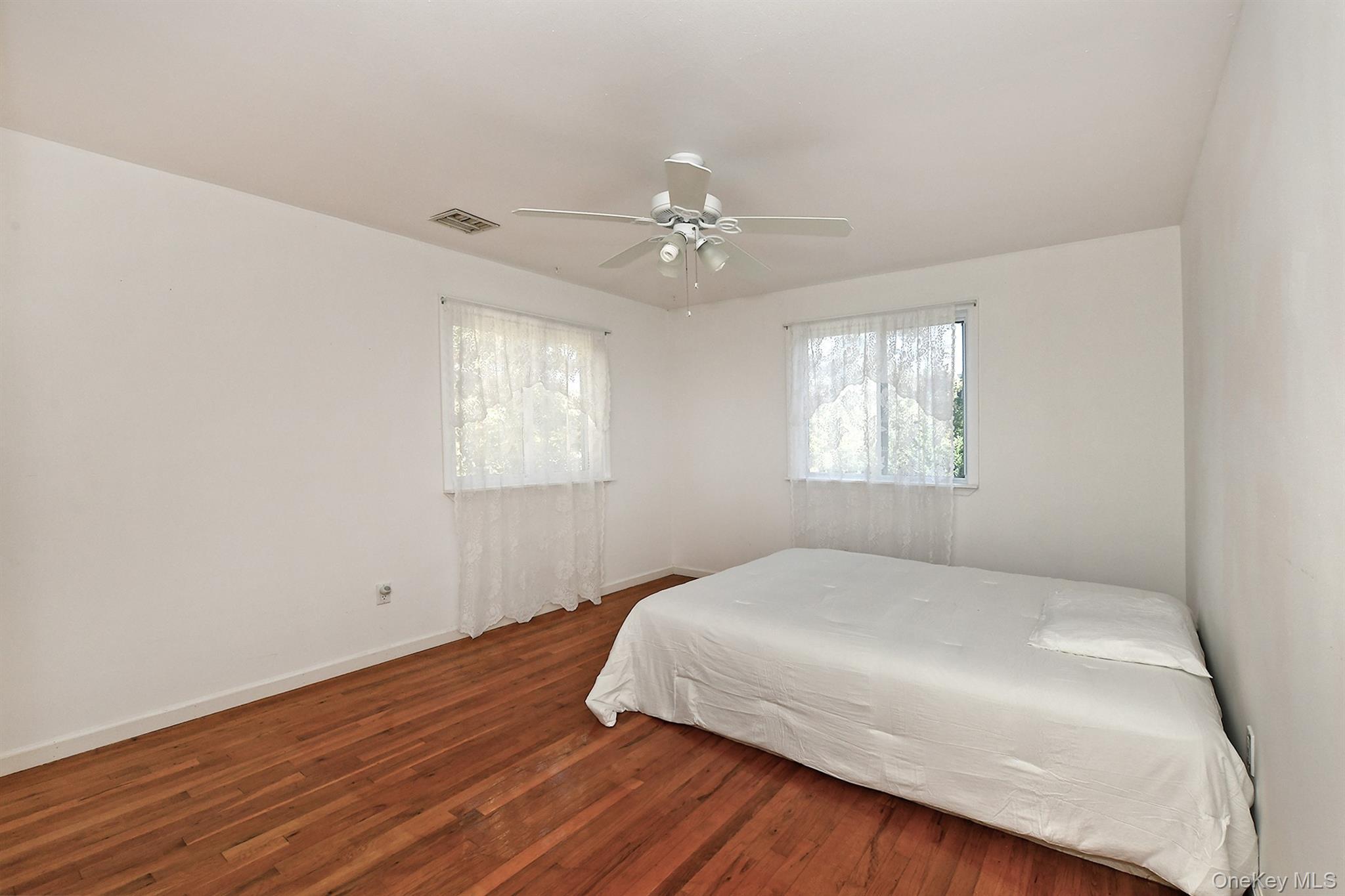 Single Family Melia Suffolk County, NY 11746, MLS-927116-25