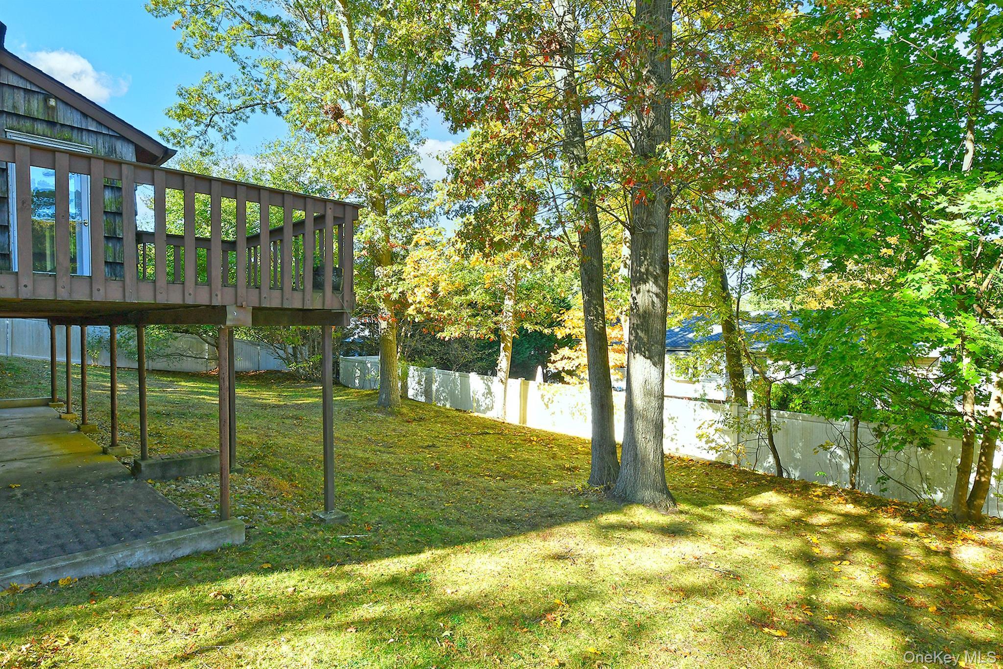 Single Family Melia Suffolk County, NY 11746, MLS-927116-32