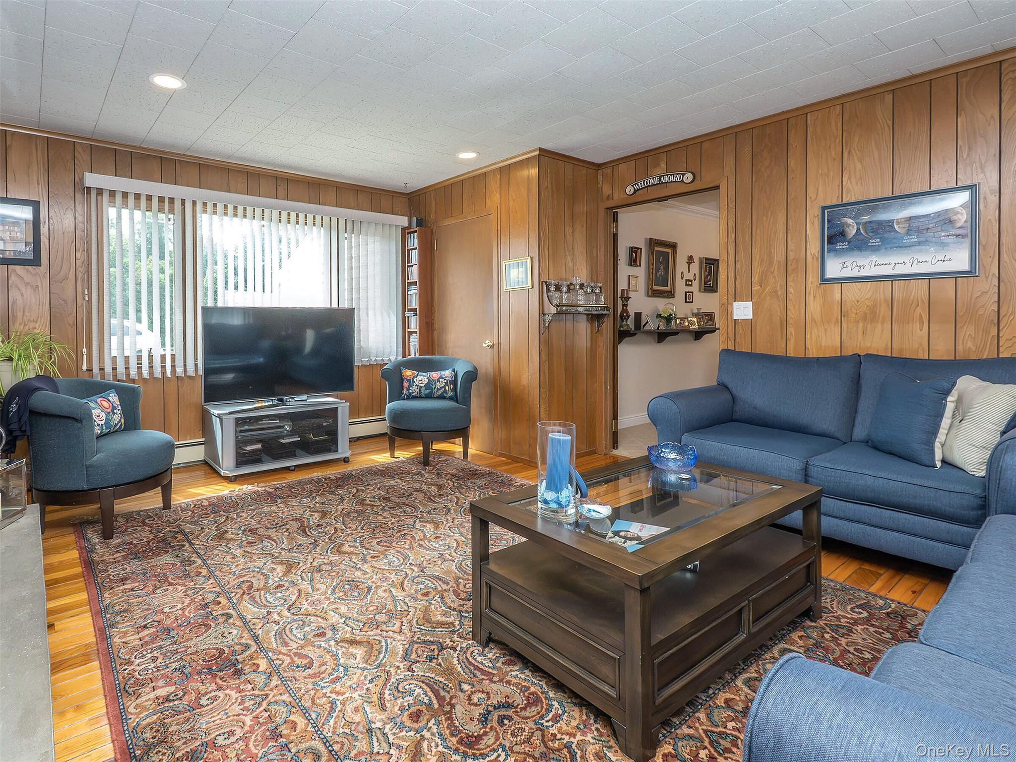 Single Family Harbor Nassau County, NY 11545, MLS-927117-14