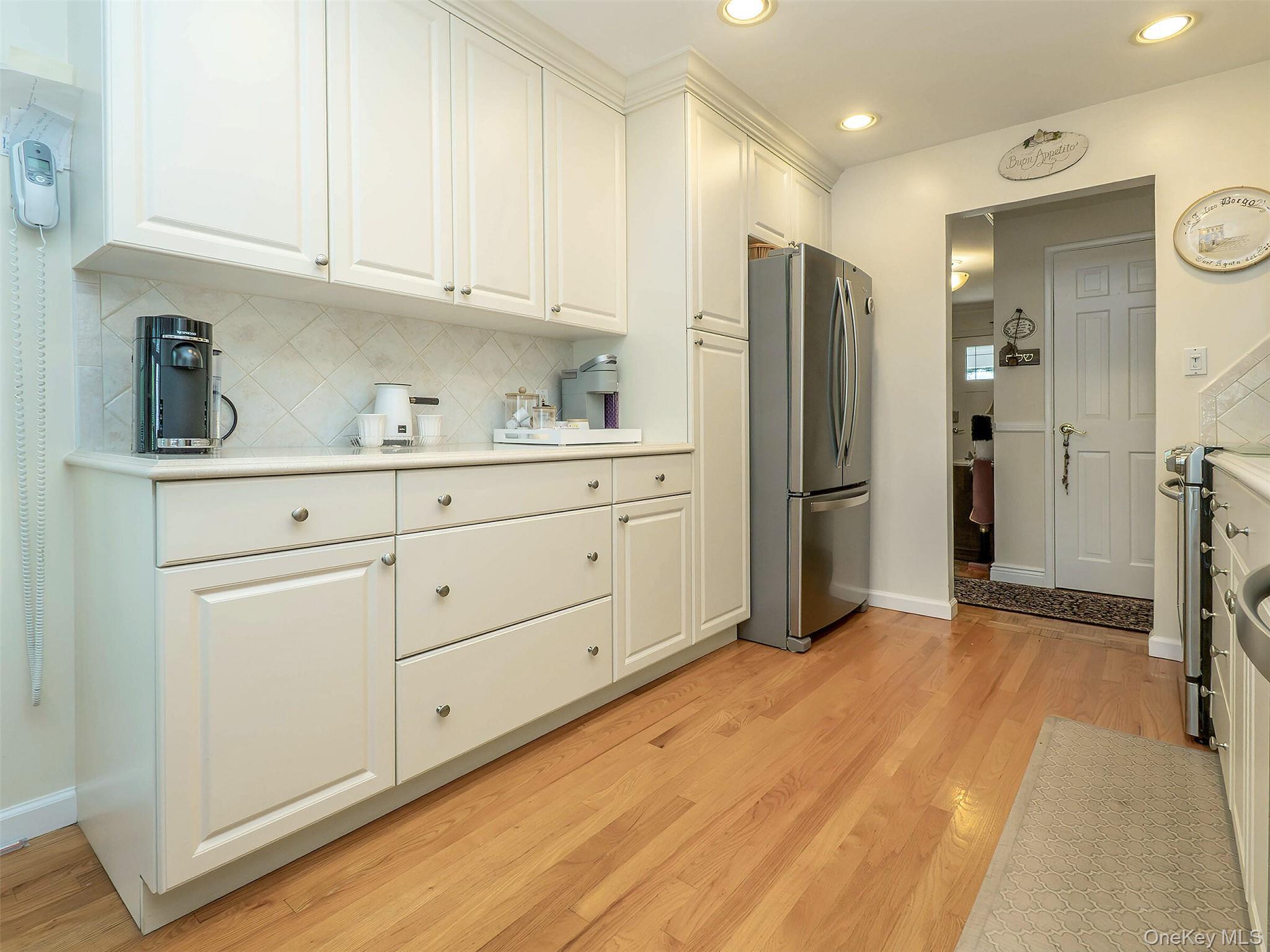 Single Family Harbor Nassau County, NY 11545, MLS-927117-17