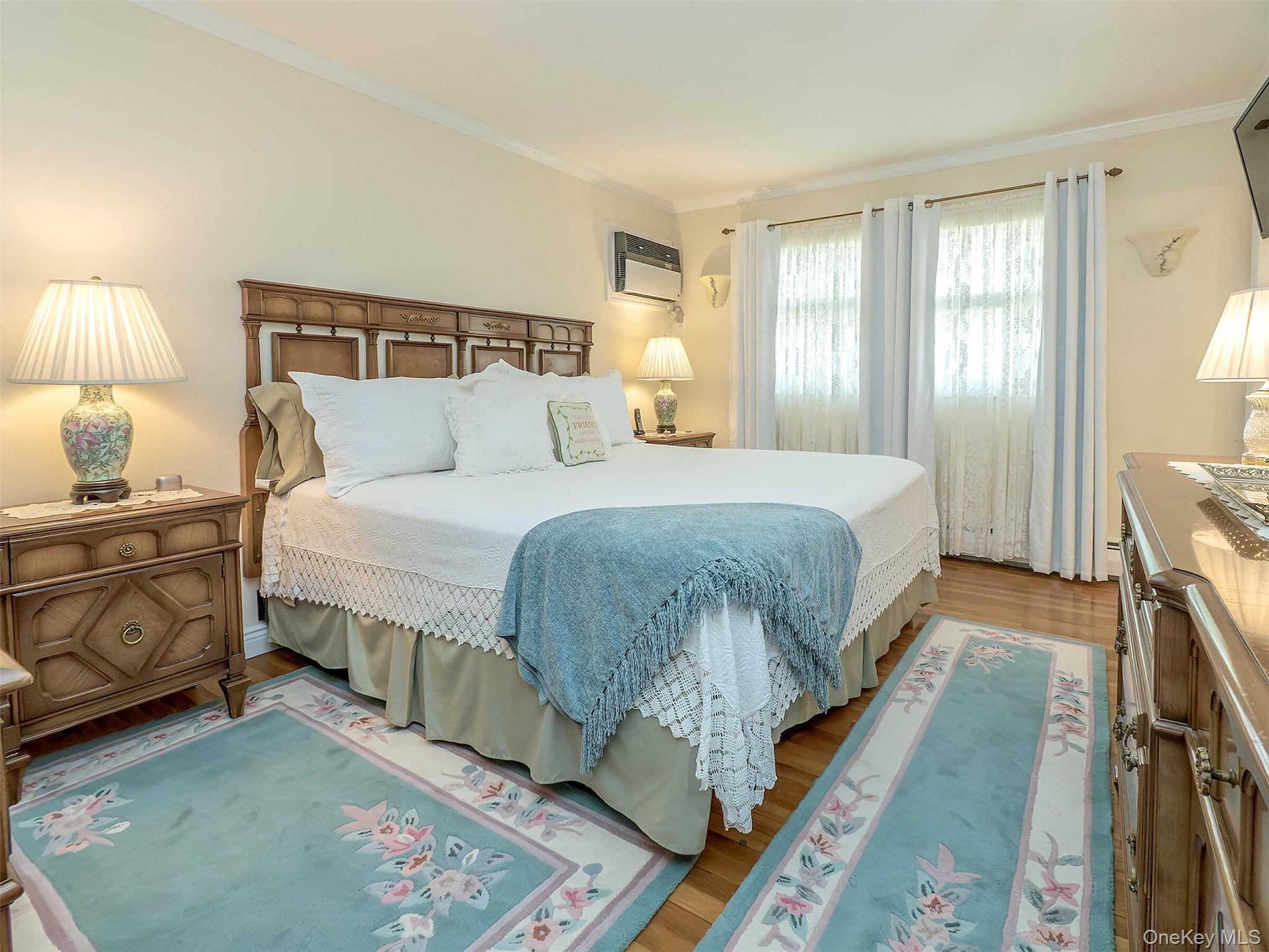 Single Family Harbor Nassau County, NY 11545, MLS-927117-24