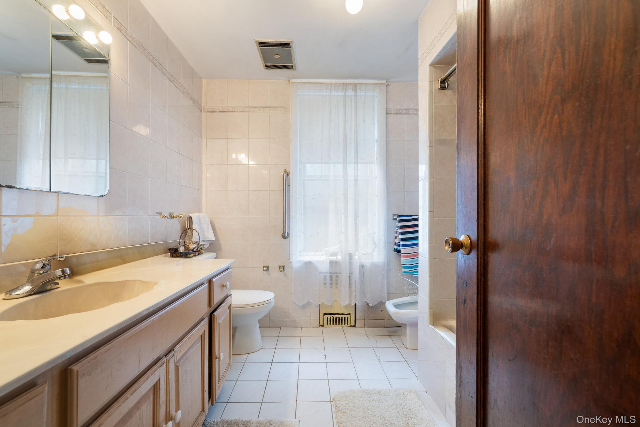 Single Family Cannon Bronx, NY 10463, MLS-927119-8