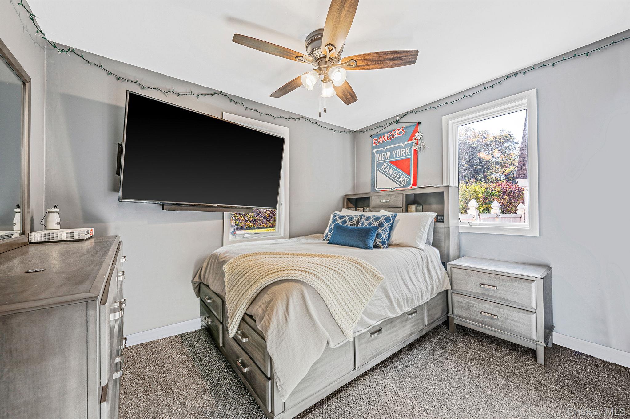 Single Family Lakeside  Suffolk County, NY 11961, MLS-927125-11