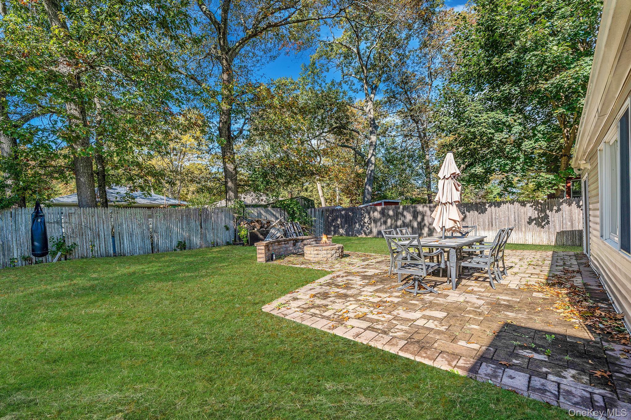 Single Family Lakeside  Suffolk County, NY 11961, MLS-927125-26