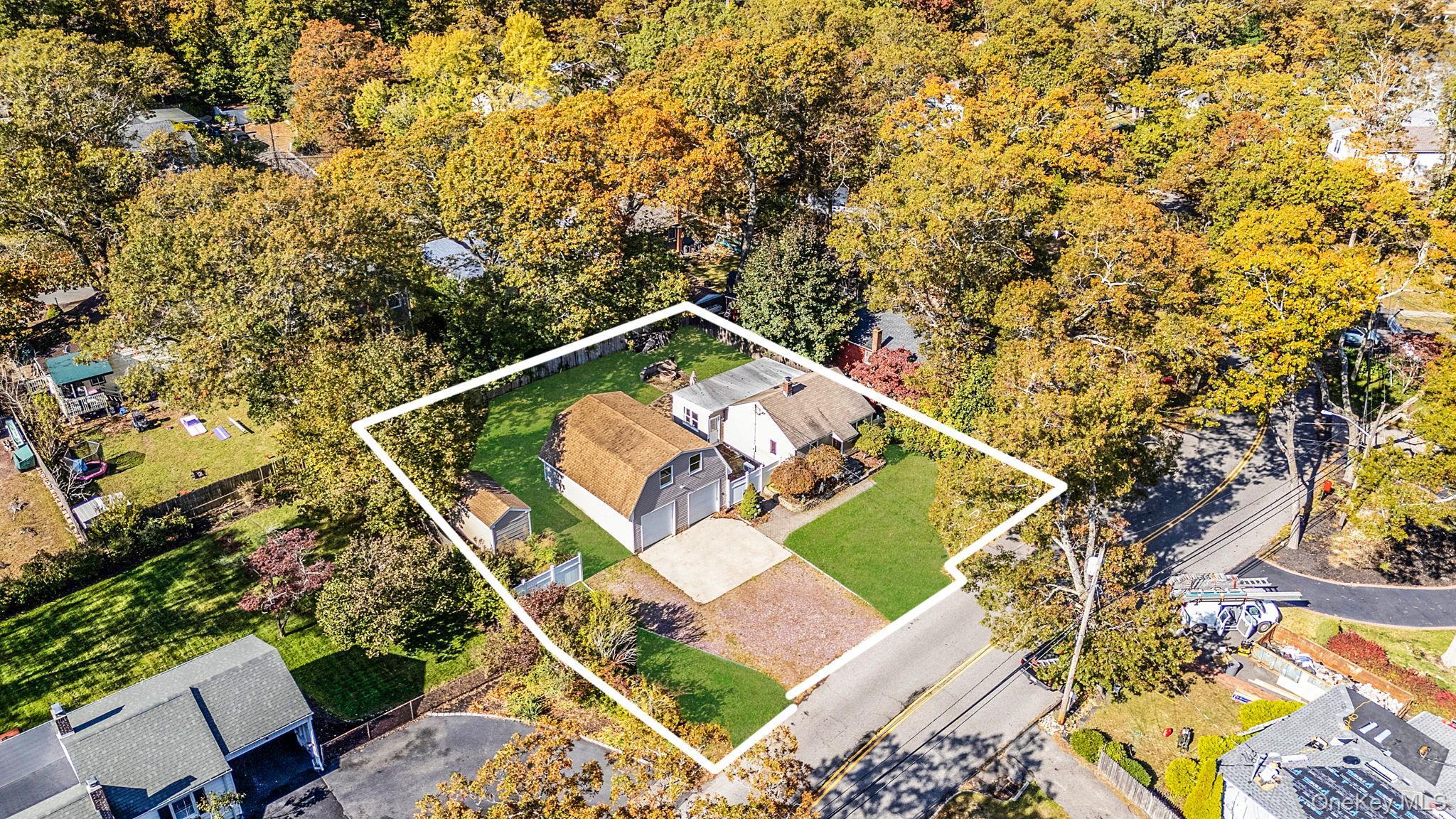 Single Family Lakeside  Suffolk County, NY 11961, MLS-927125-28