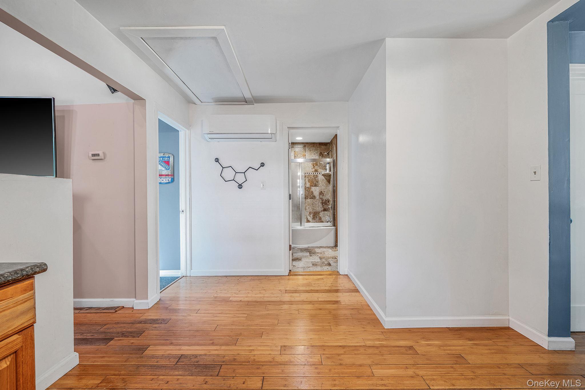 Single Family Lakeside  Suffolk County, NY 11961, MLS-927125-7