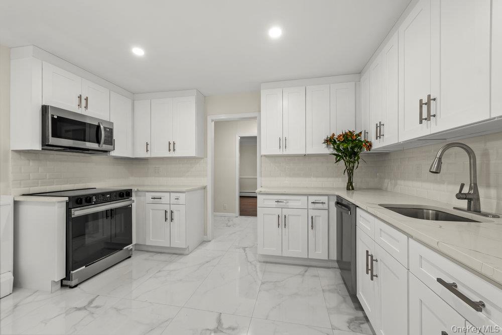 Single Family Glen Orange County, NY 12550, MLS-927129-9