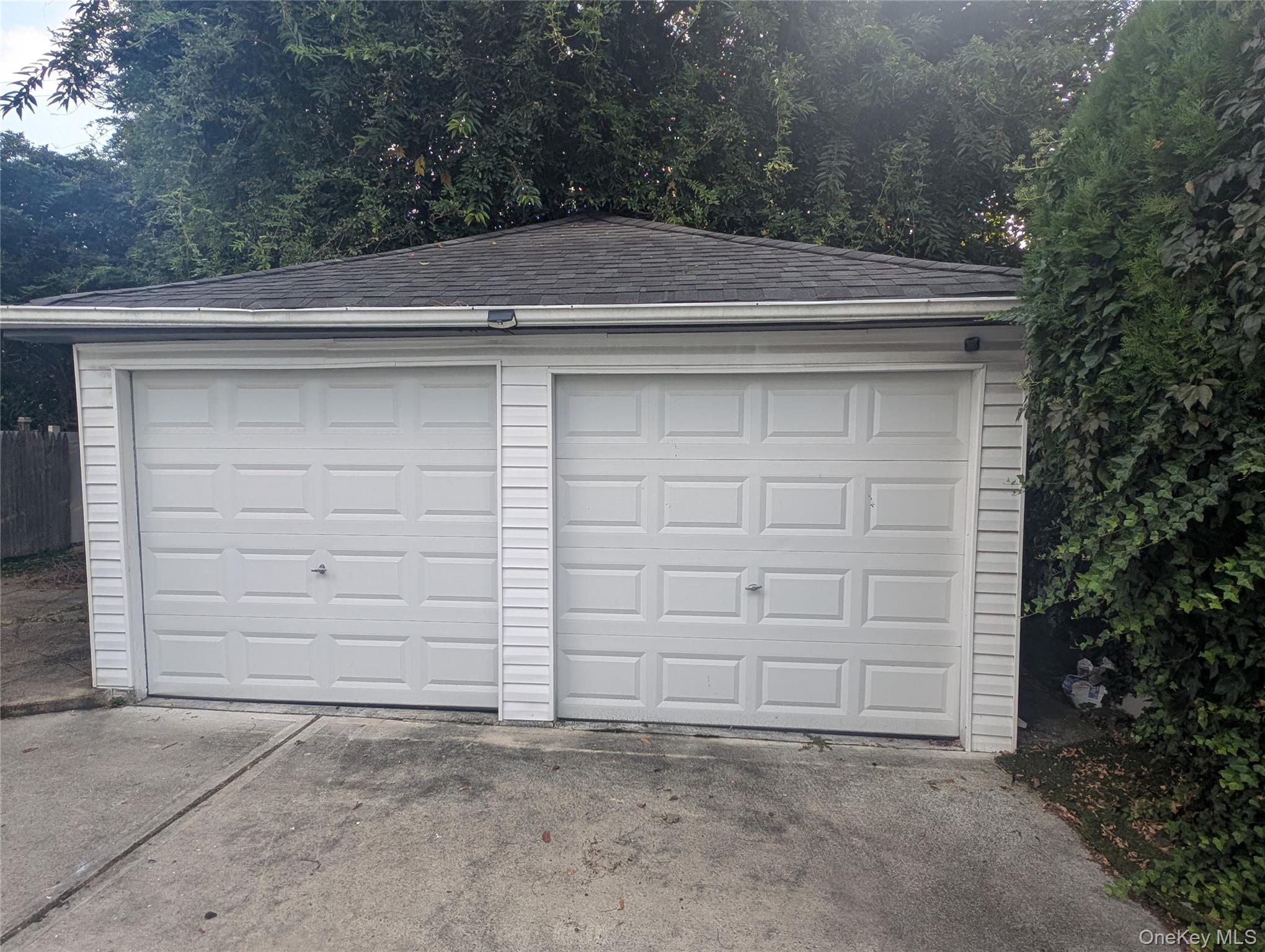 Single Family Cochran  Nassau County, NY 11581, MLS-927138-2