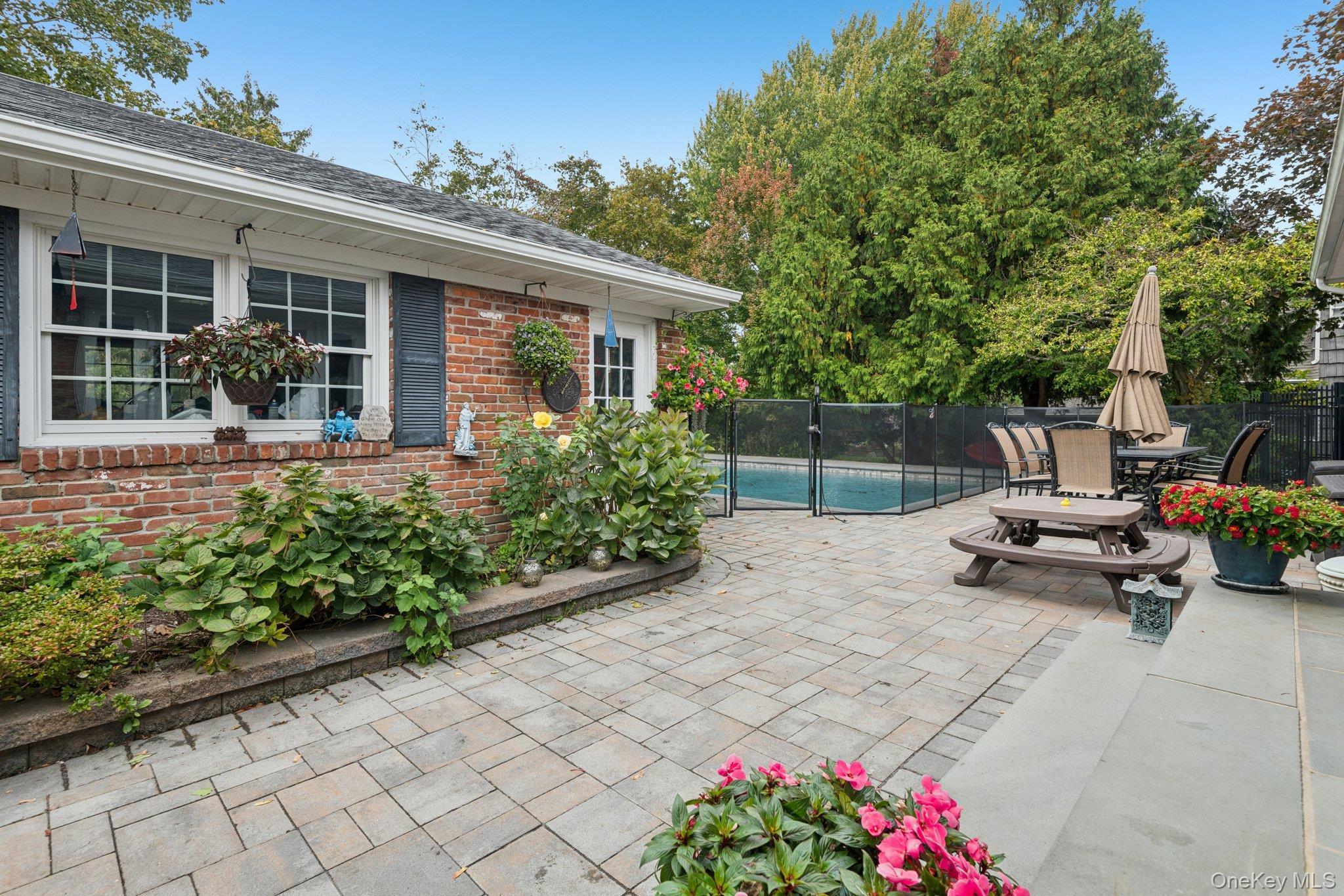 Single Family Great River Suffolk County, NY 11739, MLS-927154-29