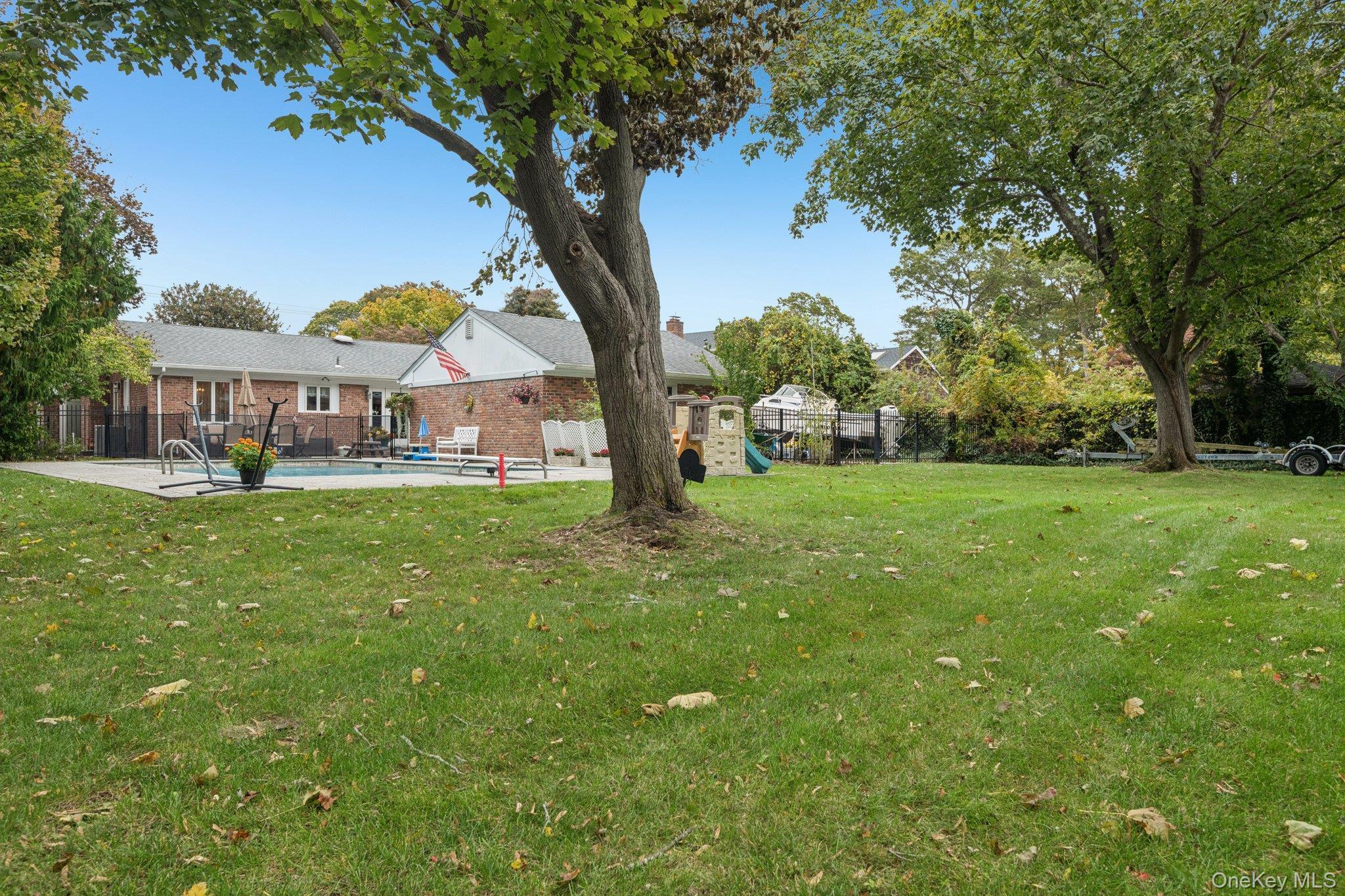 Single Family Great River Suffolk County, NY 11739, MLS-927154-35