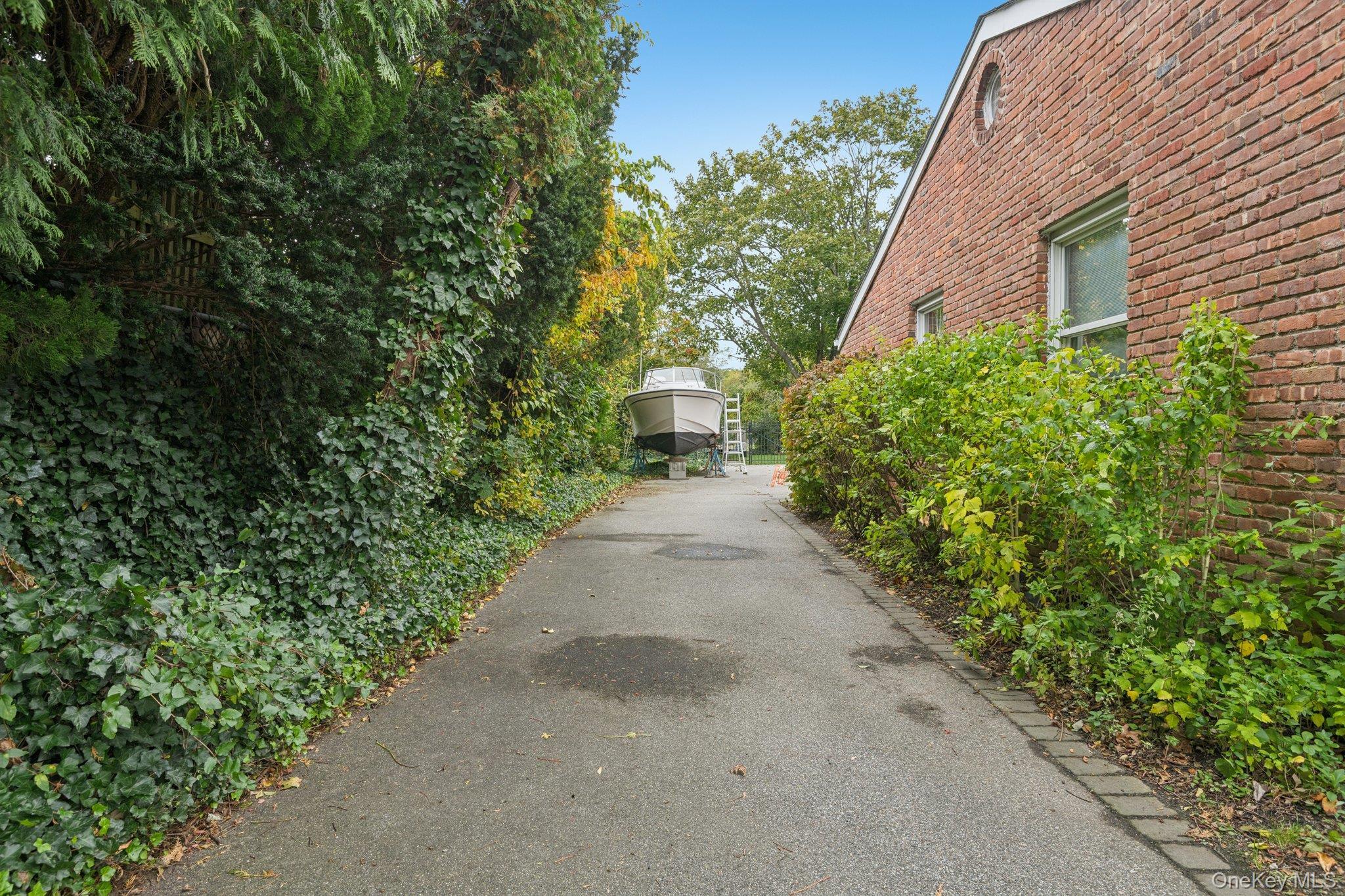 Single Family Great River Suffolk County, NY 11739, MLS-927154-37