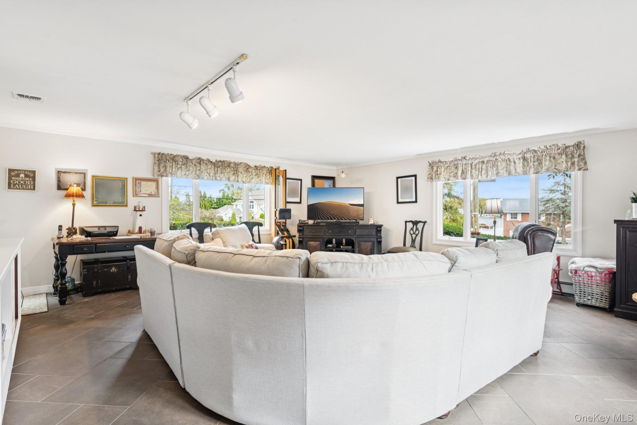 Single Family Great River Suffolk County, NY 11739, MLS-927154-7