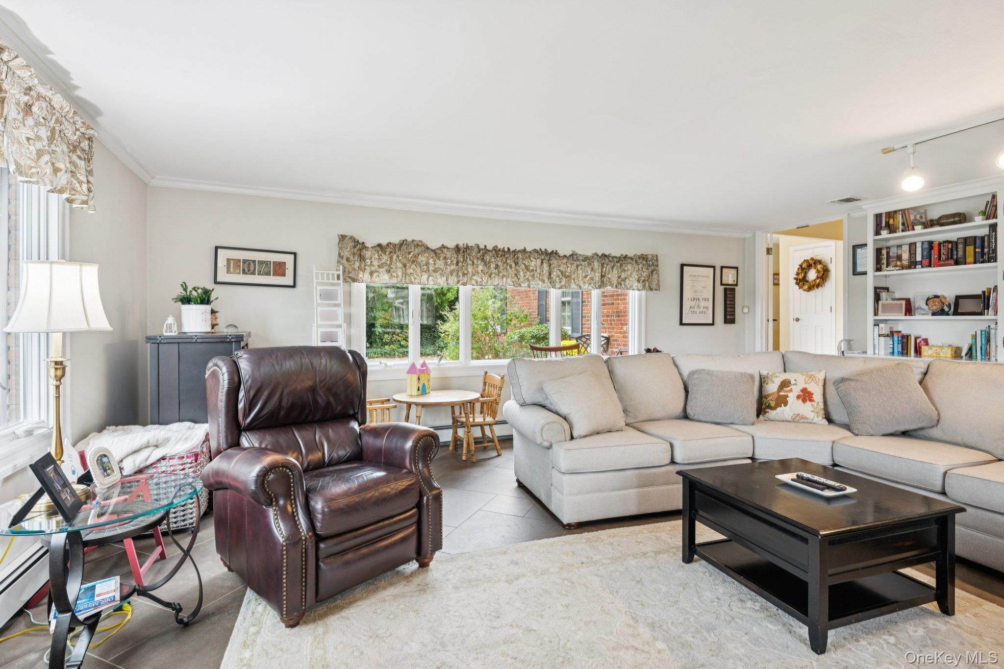 Single Family Great River Suffolk County, NY 11739, MLS-927154-9