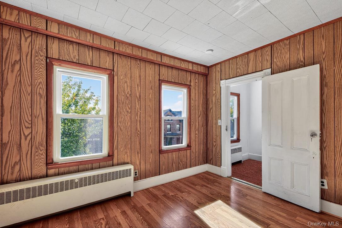 Single Family Paye  Dutchess County, NY 12508, MLS-927164-23