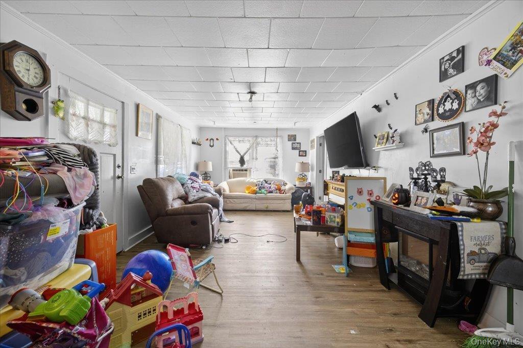 Single Family Main  Sullivan County, NY 12721, MLS-927174-16