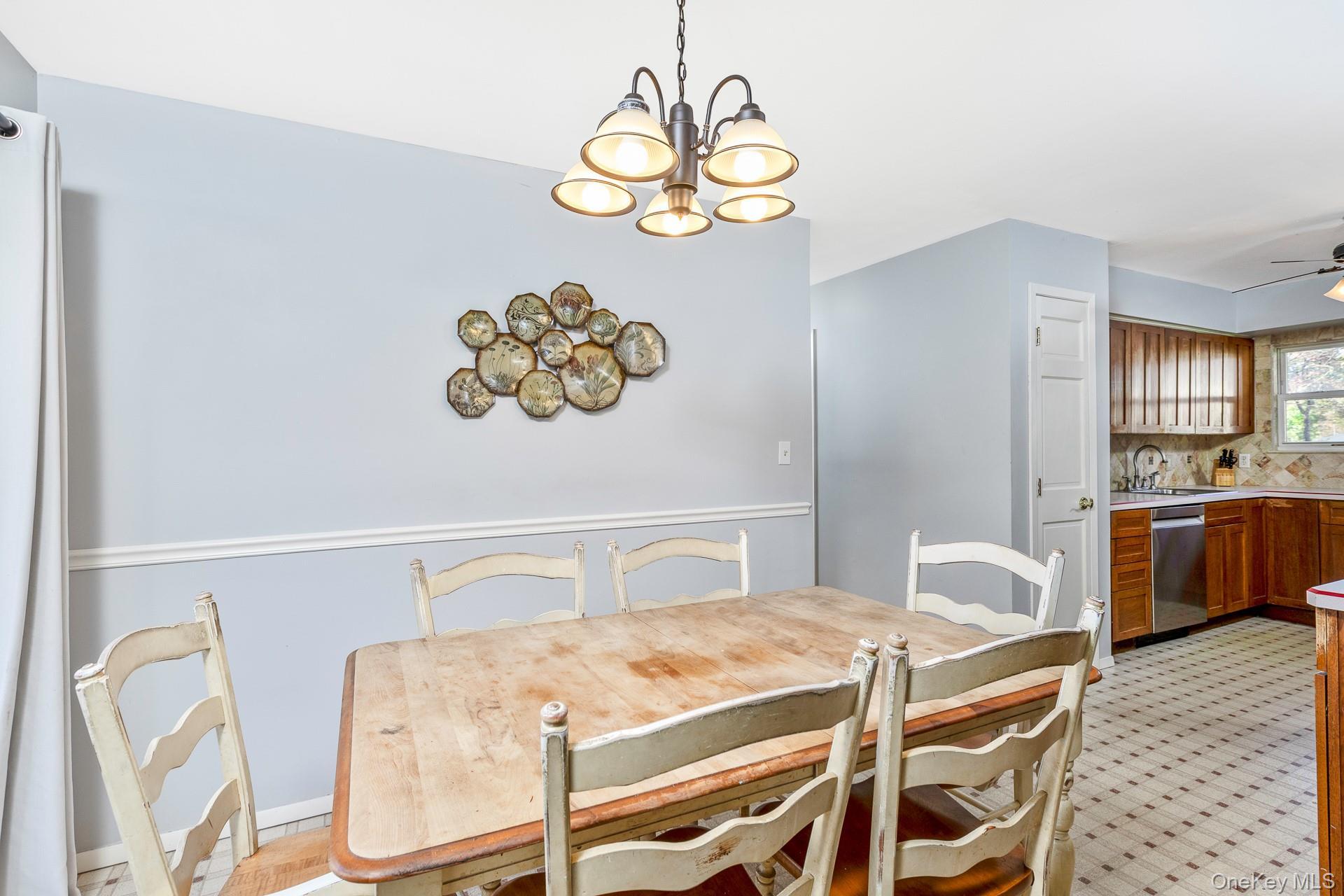 Single Family Applegate Suffolk County, NY 11950, MLS-927184-10