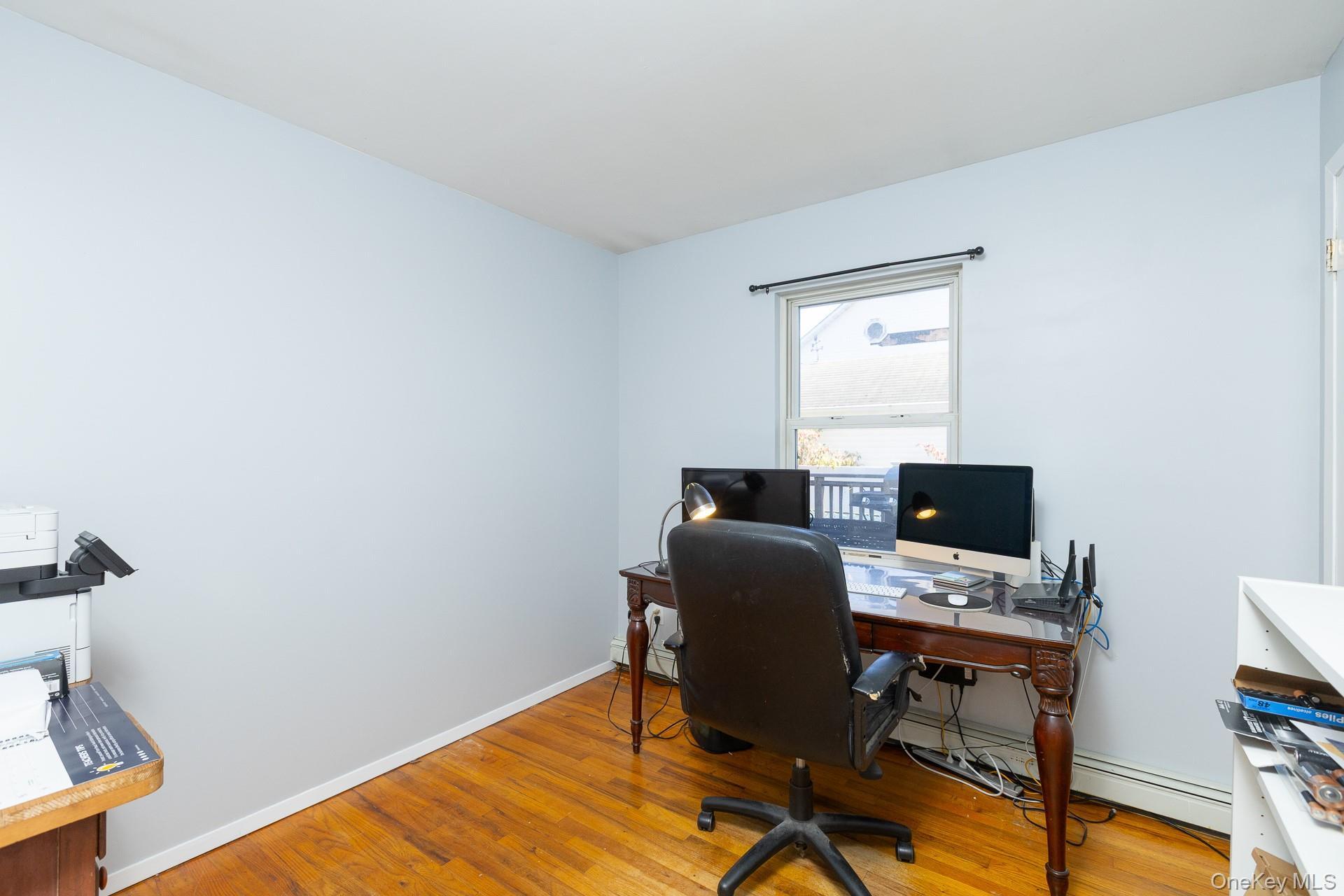 Single Family Applegate Suffolk County, NY 11950, MLS-927184-16