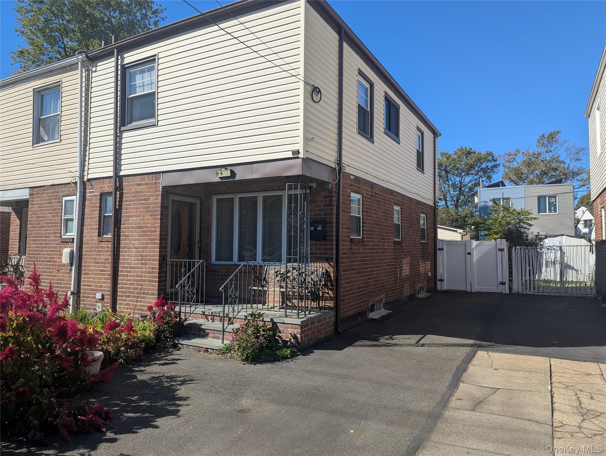 Single Family Springfield  Queens, NY 11411, MLS-927187-2