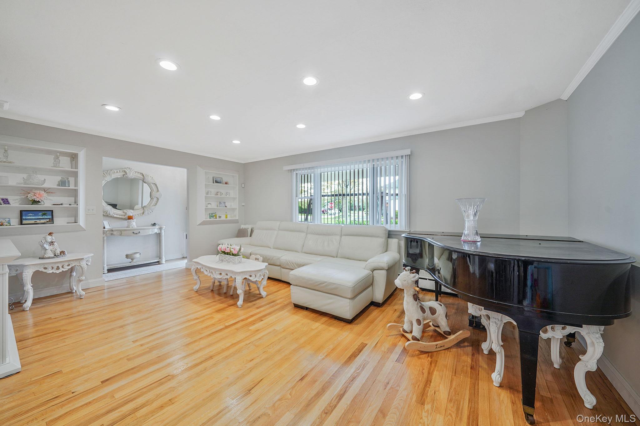 Single Family Claudy  Nassau County, NY 11040, MLS-927202-9