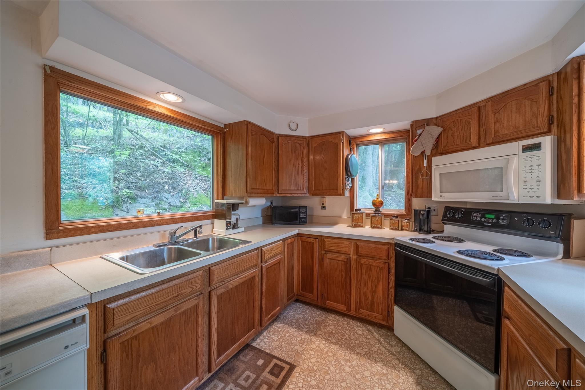 Single Family Main Sullivan County, NY 12740, MLS-927216-2