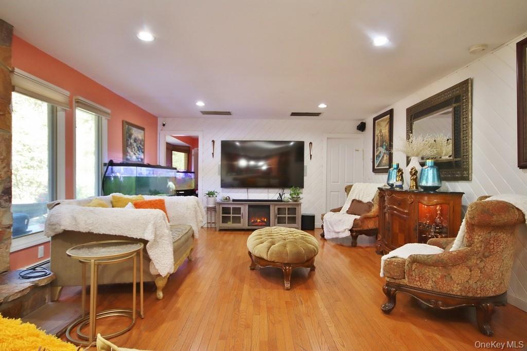 Single Family Park  Orange County, NY 10918, MLS-927218-16