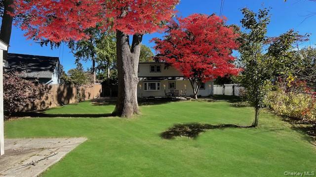 Single Family Yale  Nassau County, NY 11793, MLS-927219-27