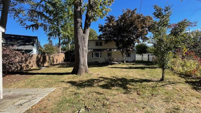 Single Family Yale  Nassau County, NY 11793, MLS-927219-30