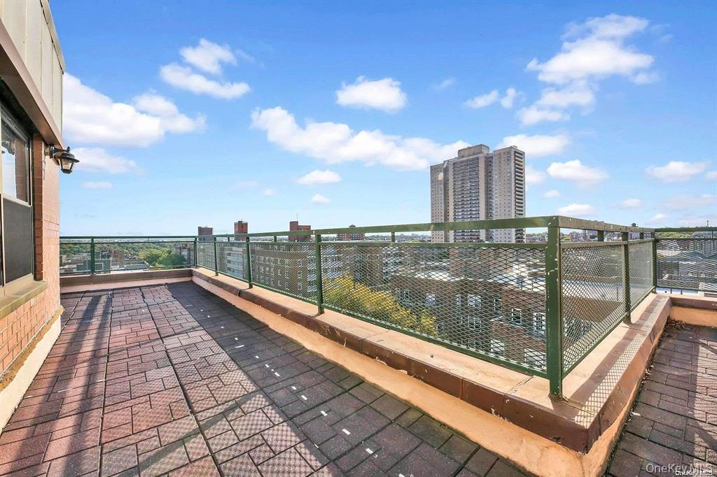 Condo 71st  Queens, NY 11375, MLS-927239-18