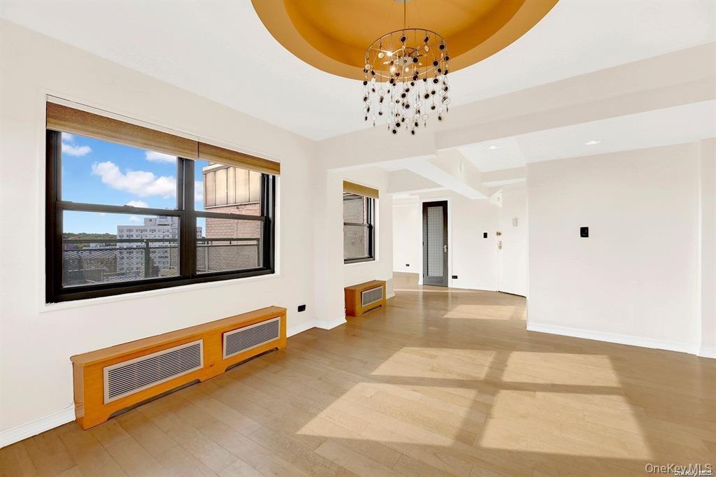 Condo 71st  Queens, NY 11375, MLS-927239-8