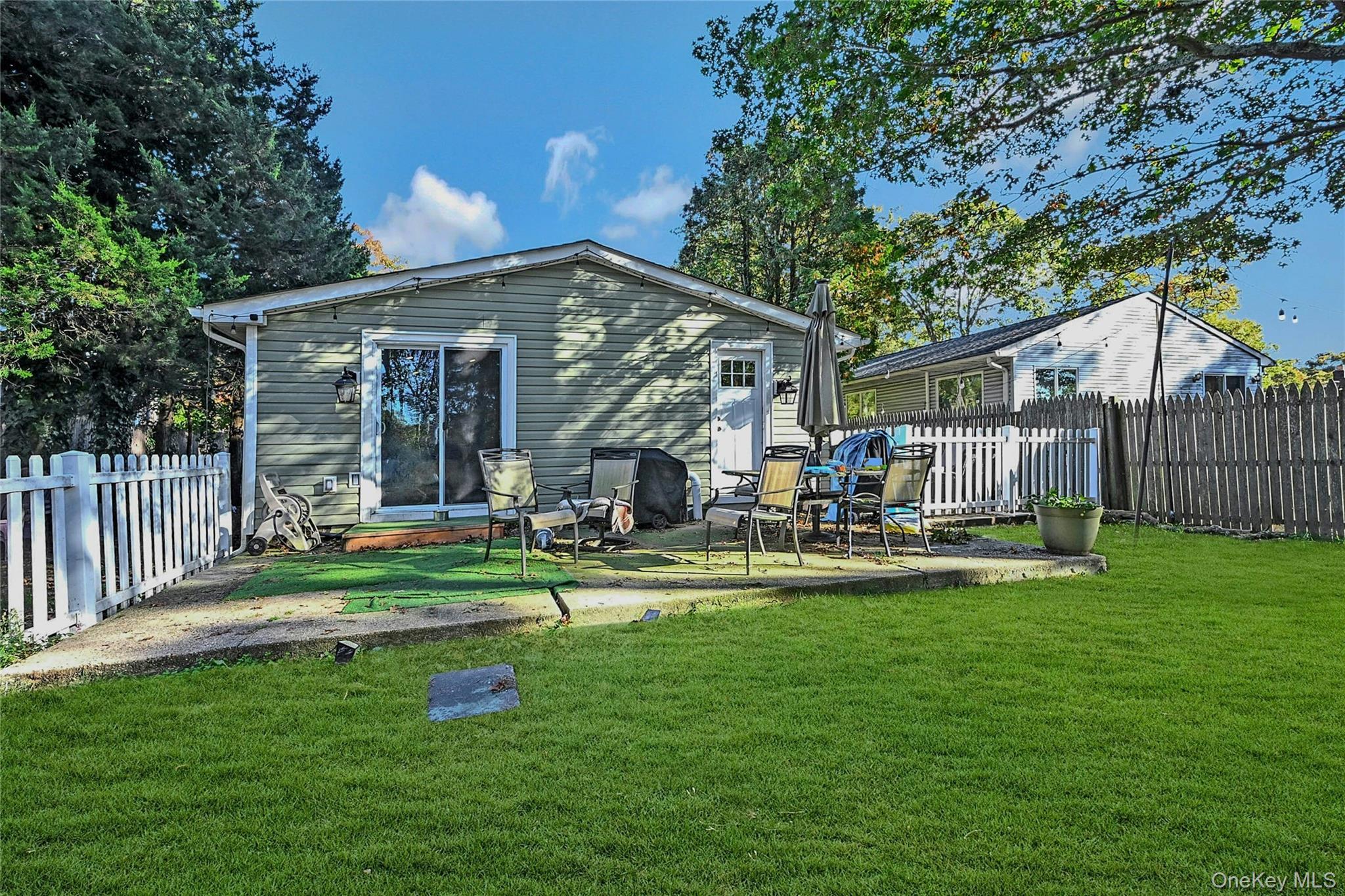 Single Family Church Suffolk County, NY 11951, MLS-927246-13