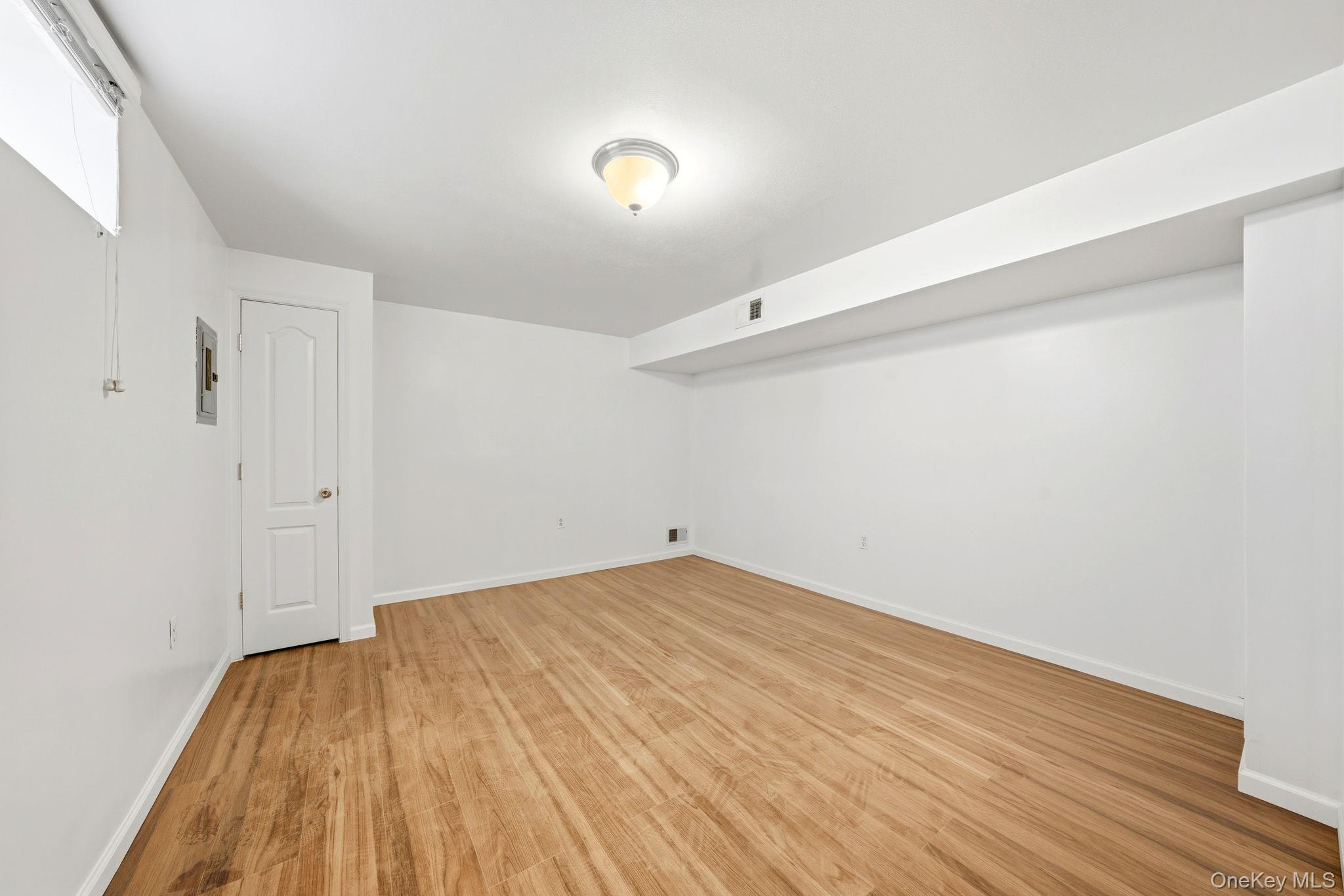 Single Family Beresford Staten Island, NY 10314, MLS-927251-20