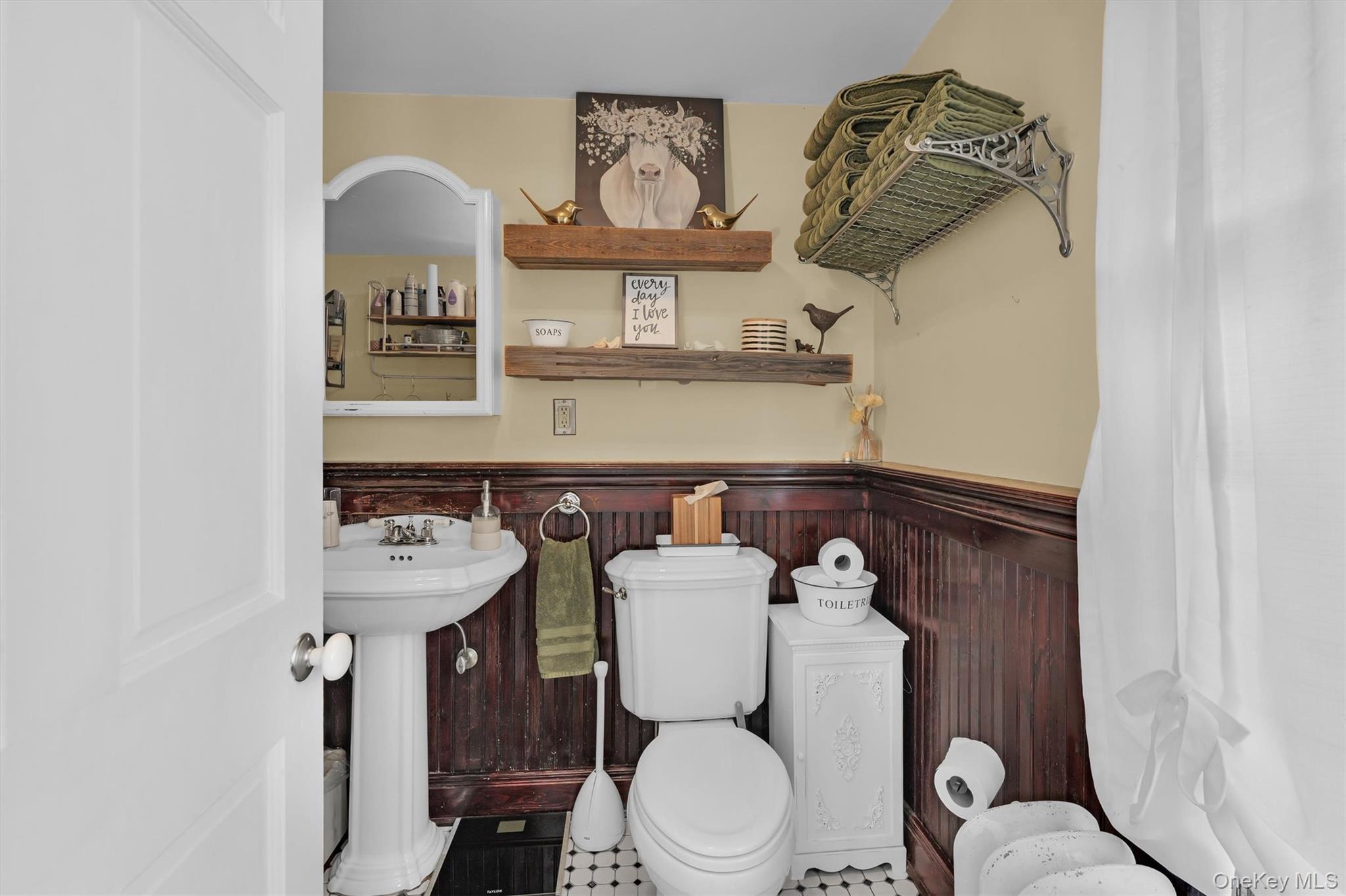 Single Family Jayne  Suffolk County, NY 11772, MLS-927253-29