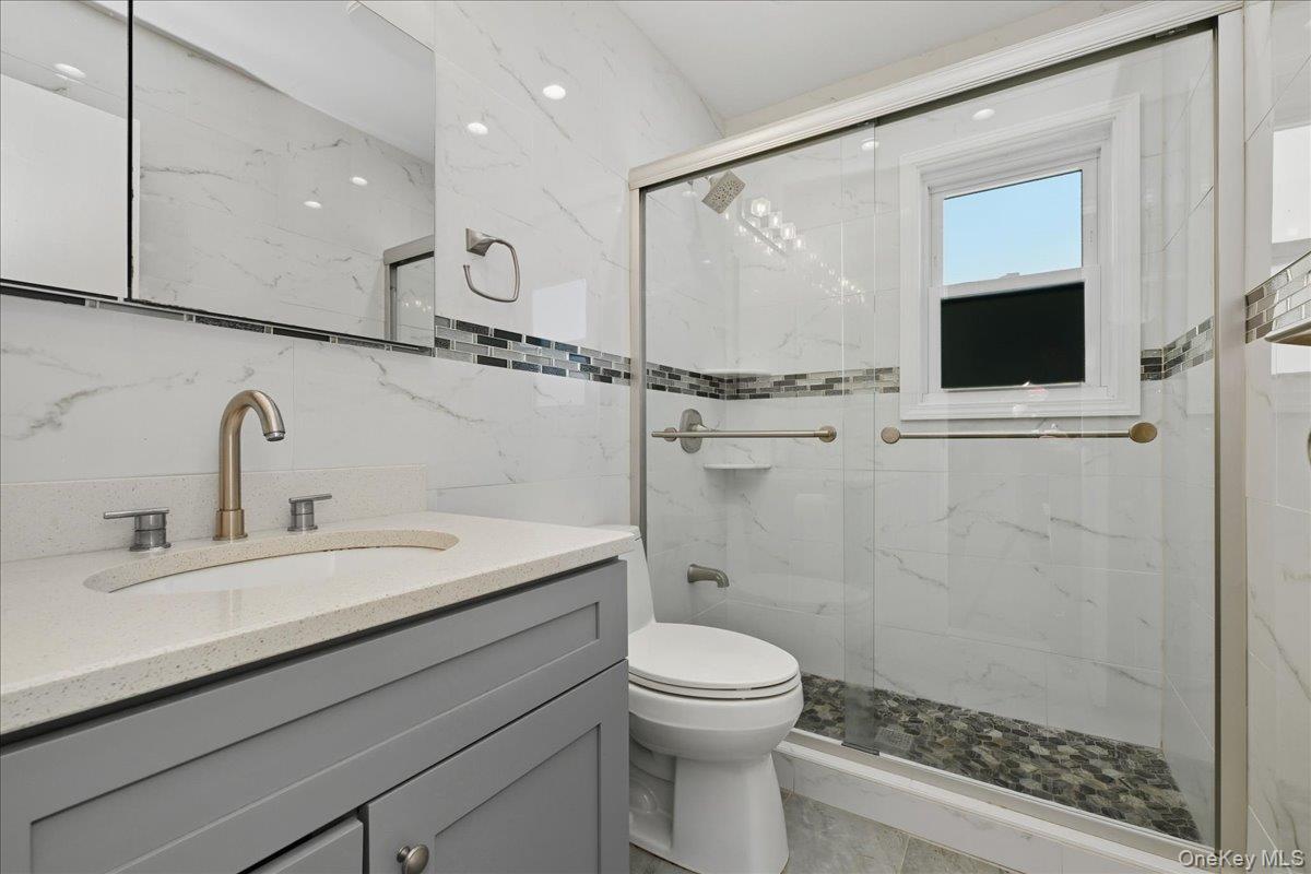 Single Family Crown  Nassau County, NY 11003, MLS-927266-14