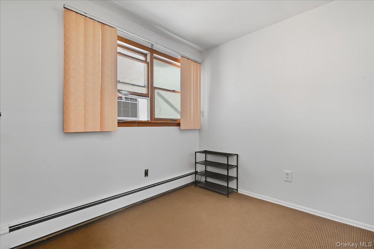 Single Family Crown  Nassau County, NY 11003, MLS-927266-19