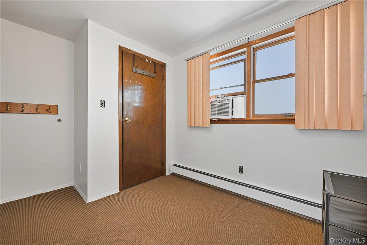 Single Family Crown  Nassau County, NY 11003, MLS-927266-20