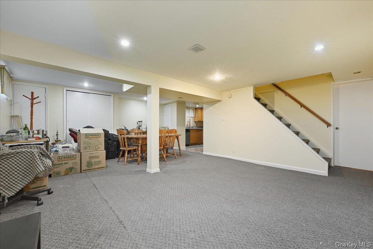 Single Family Crown  Nassau County, NY 11003, MLS-927266-23