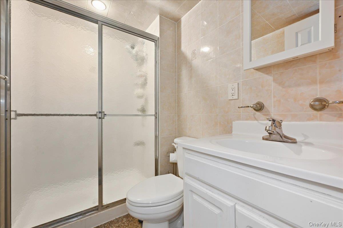 Single Family Crown  Nassau County, NY 11003, MLS-927266-24