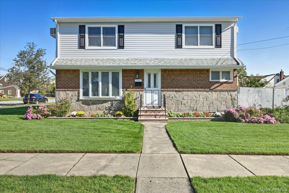 Single Family Crown  Nassau County, NY 11003, MLS-927266-29