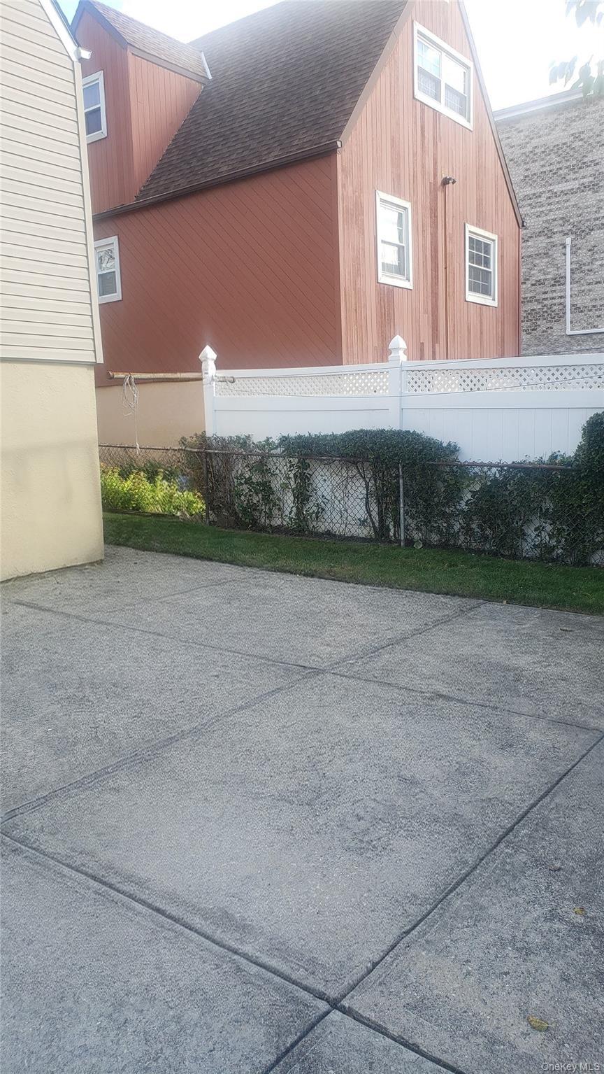 Single Family Olmstead  Bronx, NY 10473, MLS-927278-24