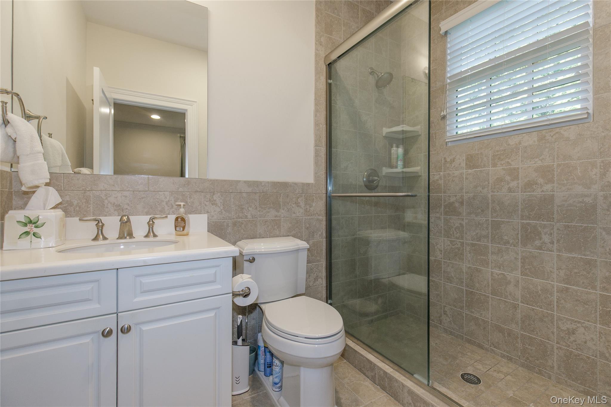 Single Family Earle Nassau County, NY 11791, MLS-927287-19