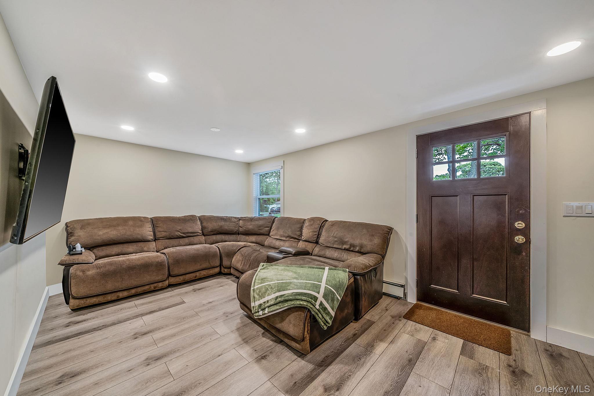 Single Family Crystal Brook Hollow  Suffolk County, NY 11776, MLS-927300-14