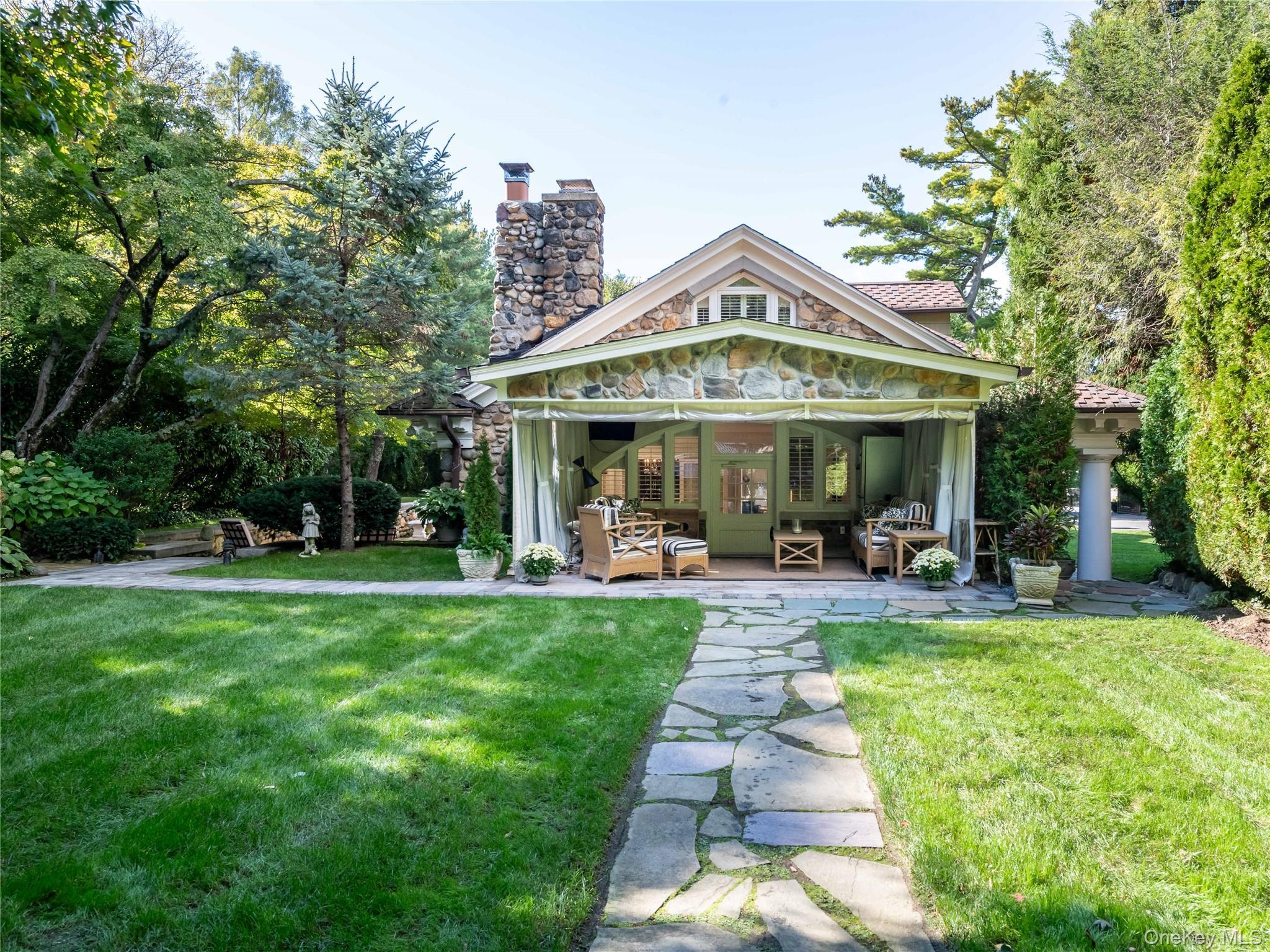 Single Family Plandome Nassau County, NY 11030, MLS-927308-23