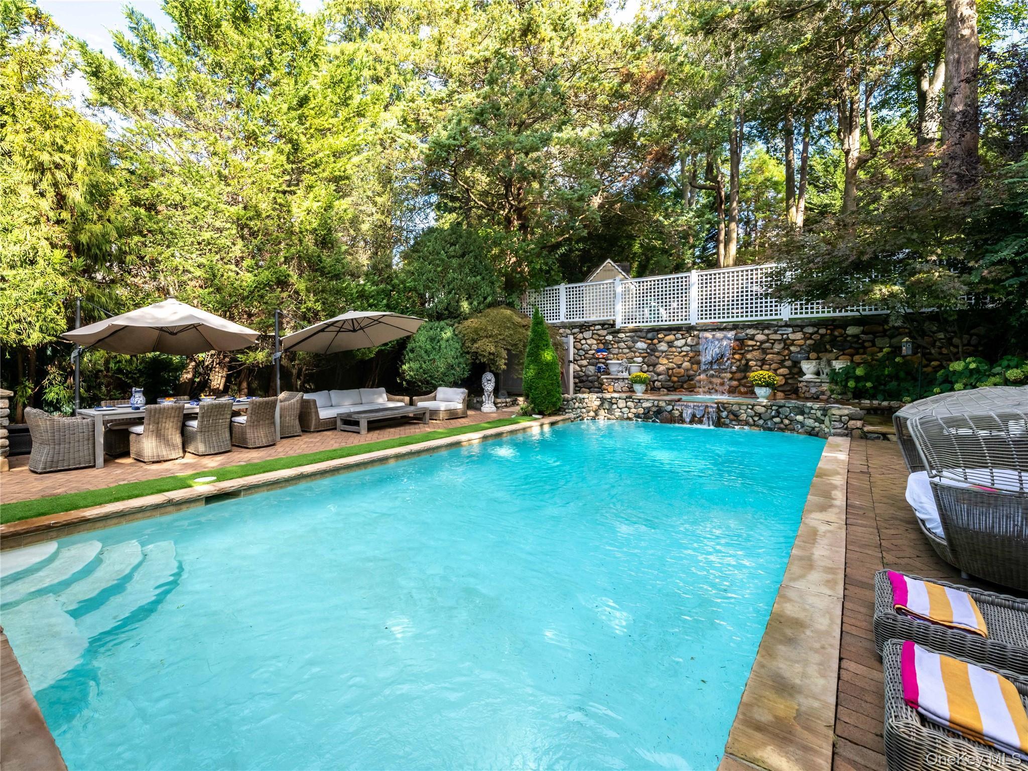 Single Family Plandome Nassau County, NY 11030, MLS-927308-25